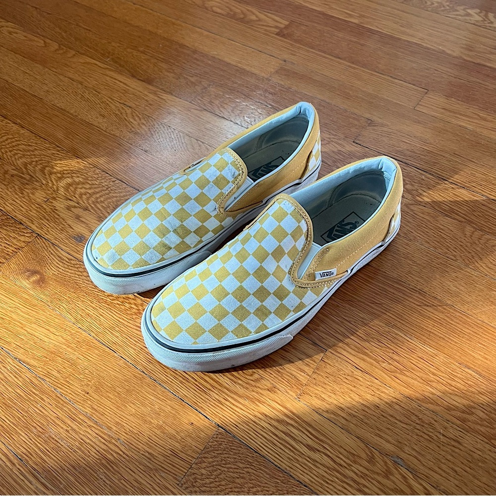VANS CHECKERBOARD - classic slip on mens 8 / womens 9.5 OCHRE/TRUE colorway